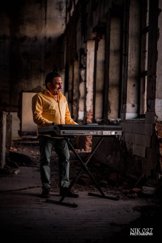 exclusive band - Boban bass