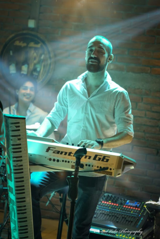 exclusive band - Milan klavijatura
