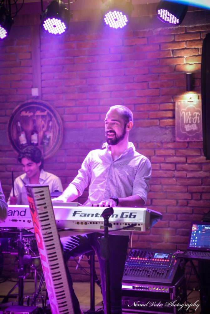 exclusive band - Milan klavijatura