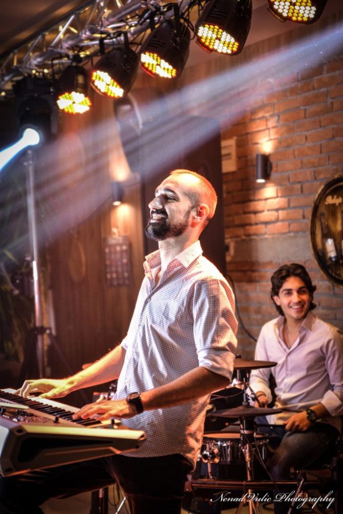 exclusive band - Milan klavijatura